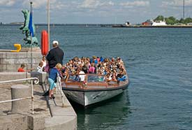 Copenhagen harbor cruise boat