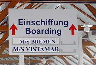 Sign in Steubenh&ouml;ft passenger hall