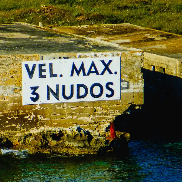 This 'nudos' sign on the Balearic island of Menorca refers to 'knots,' not 'nudes.'