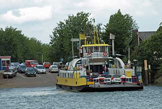 Nieuwe Maas car ferry