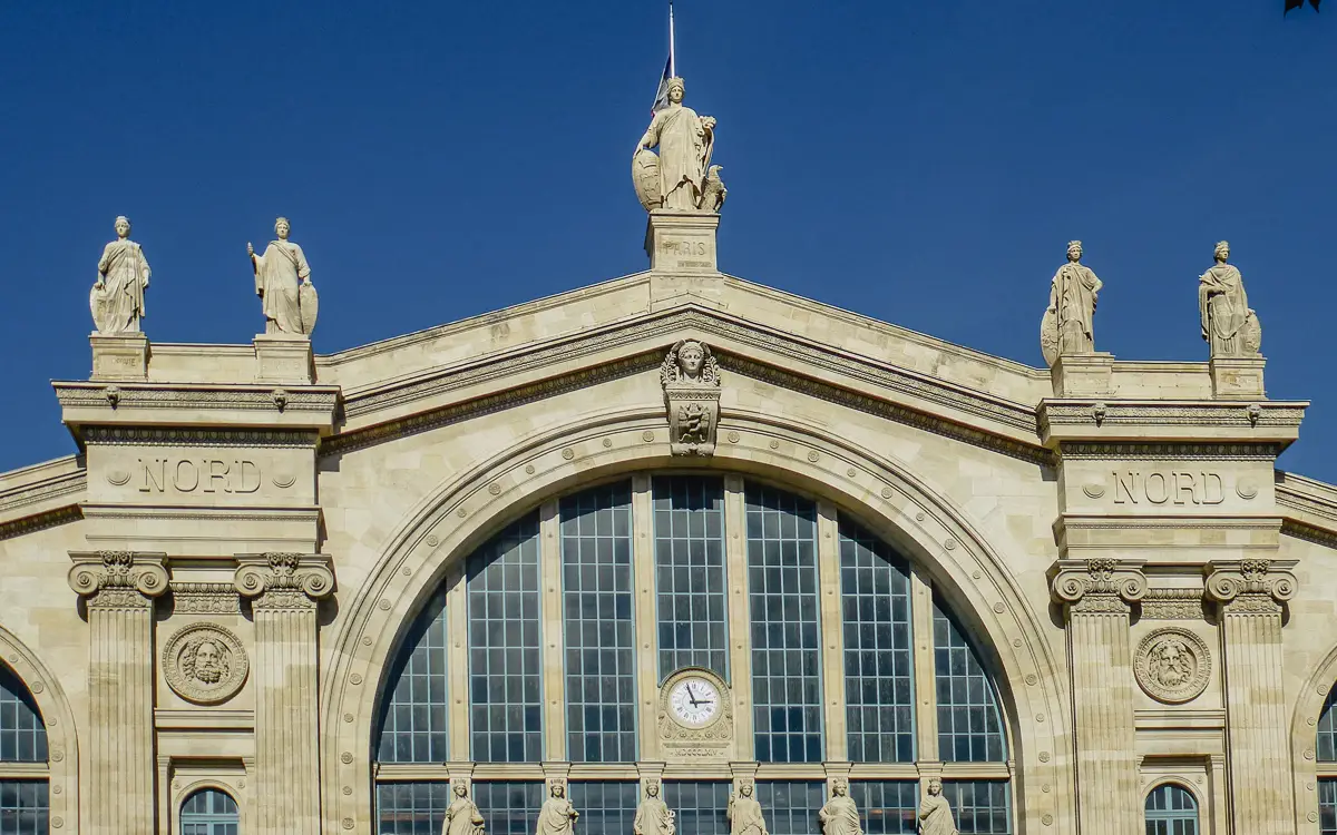 Gare du Nord fa?ade in Paris.