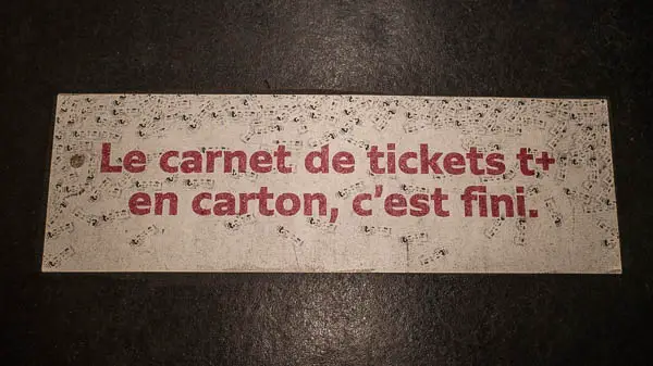 Paris Metro sign about carnets.