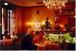 Vienna coffeehouses, Hotel Imperial Caf&eacute;