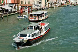 Motoscafo and Vaporetto on Grand Canal