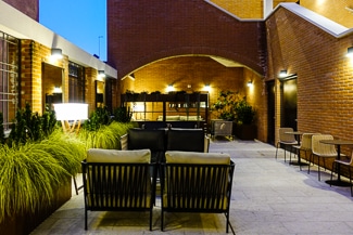 AC Hotel Venezia courtyard seating