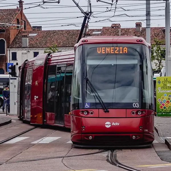 An ACTV T1 Mestre-Venice tram arrives at the Piazzale Roma.