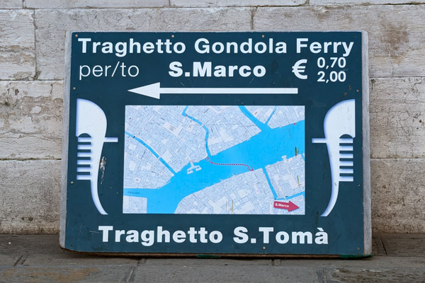 Traghetto San Toma street sign.